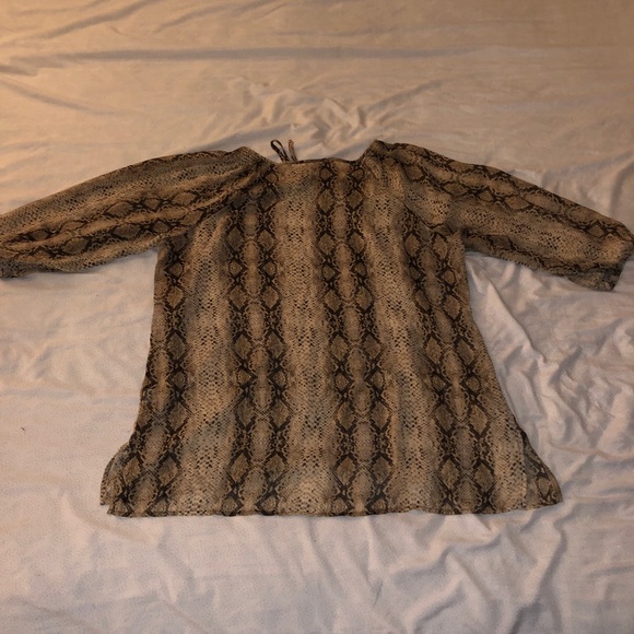 *SALE* Sheer Liz Claiborne Snake Skin Shirt - Picture 3 of 4